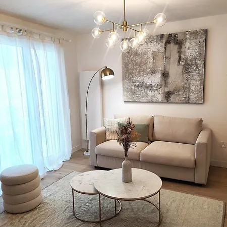 Elegant Proche Paris *