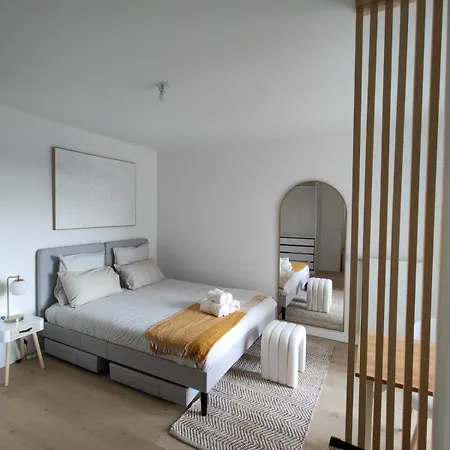 Elegant Proche Paris Clichy