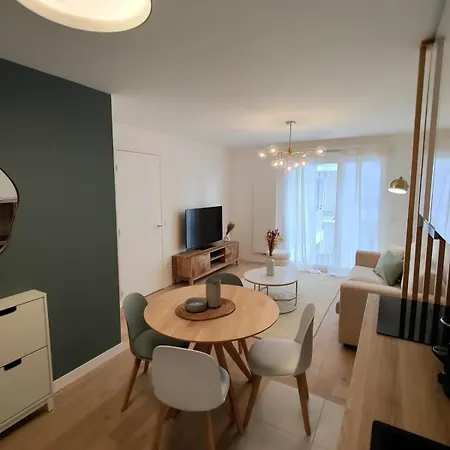 Elegant Proche Paris Clichy