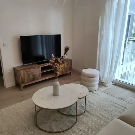 Elegant Proche Paris Clichy